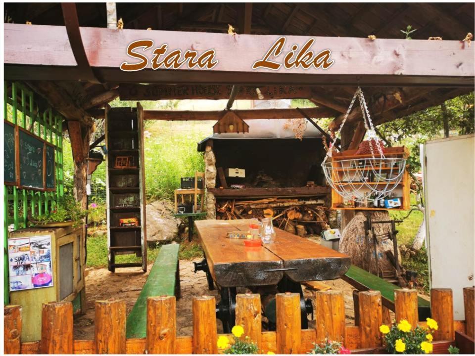 Ivona - Kuca Za Odmor Perusic - Stara Lika Apartment Ngoại thất bức ảnh